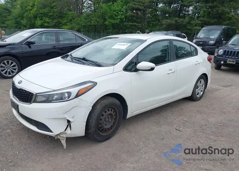 2017 Kia Forte Lx z USA, uszkodzony, nr VIN 3KPFK4A73HE160772